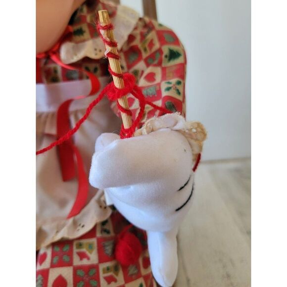 Santa's best 1993 Minnie Mouse knitting rocking chair animated Xmas - Picture 8 of 15